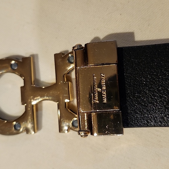 Salvatore ferragamo leather belt gancini buckle gold tone hard wires - Picture 5 of 5